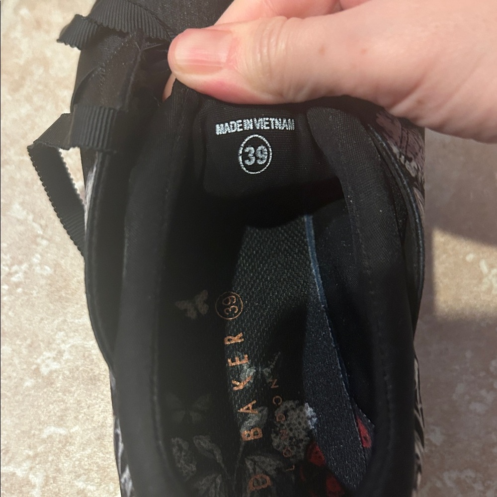 Ted Baker sneakers - Picture 2 of 9